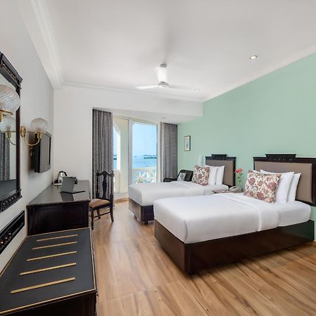 Vivanta Ernakulam, Marine Drive Kochi Exterior foto